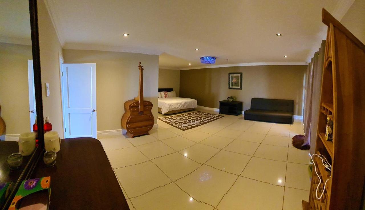 Illovo Beach House Amanzimtoti Buitenkant foto