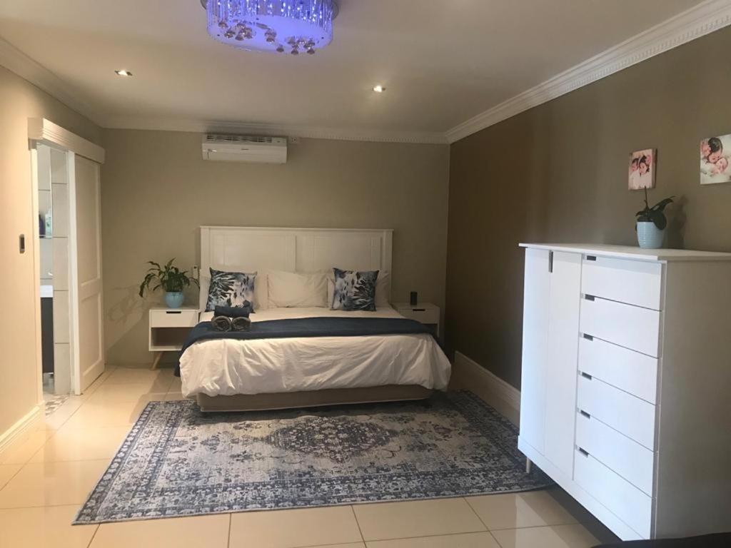 Illovo Beach House Amanzimtoti Buitenkant foto