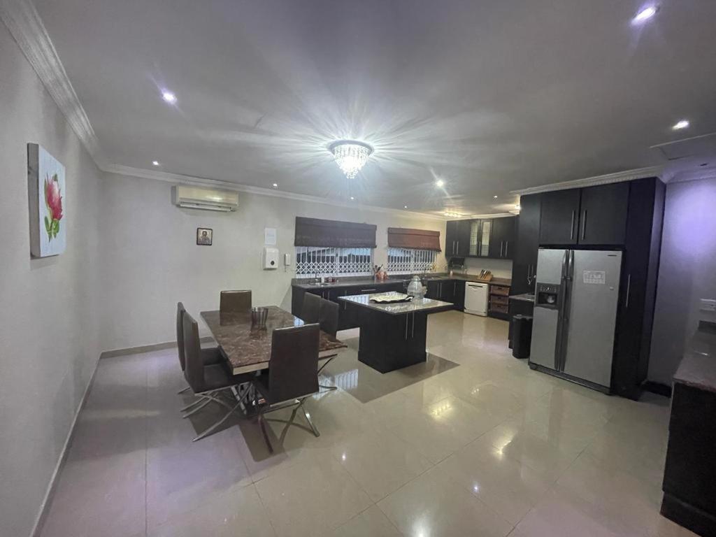 Illovo Beach House Amanzimtoti Buitenkant foto